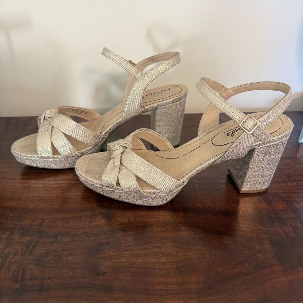 LifeStride Women's Lucky Platform Metallic Platform Sandal 9.5